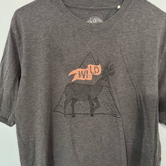 PraNa Buck Wild Journeyman 2 Tee Shirt Men’s Size Large Outdoorsmen Adventurer - Picture 3 of 6